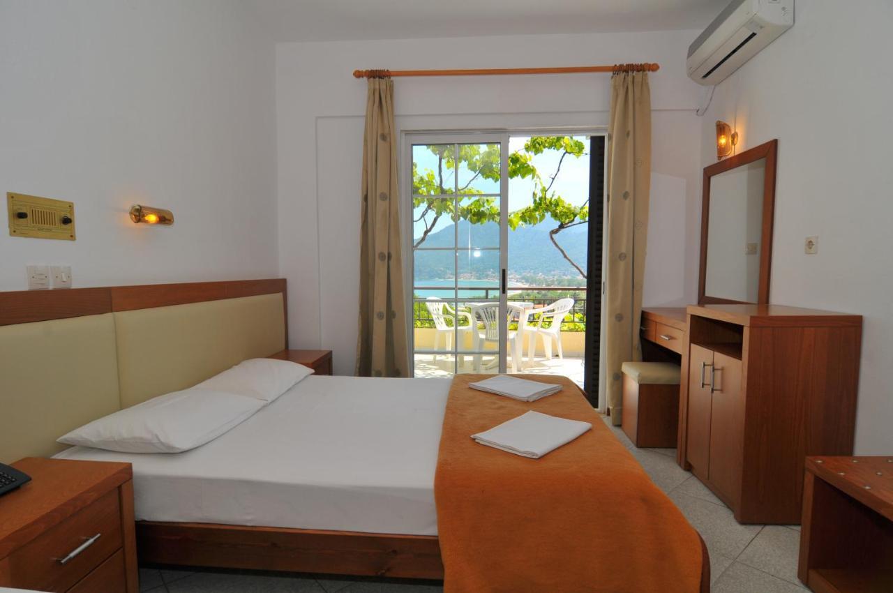 Hotel Emerald Chrysi Ammoudia Exterior foto